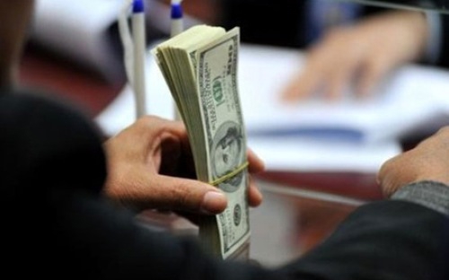 Tỷ giá bình quân liên ngân hàng hoàn tất một năm kẻ thẳng