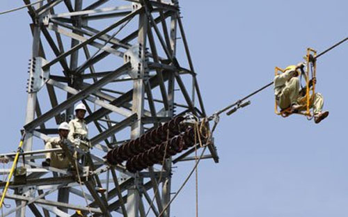 Nhiều ý kiến ủng hộ bỏ hiến định “kinh tế nhà nước là chủ đạo”