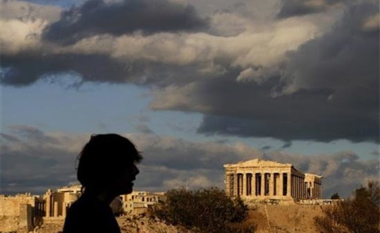 Châu Âu tìm cách cứu Hy Lạp khỏi vỡ nợ công