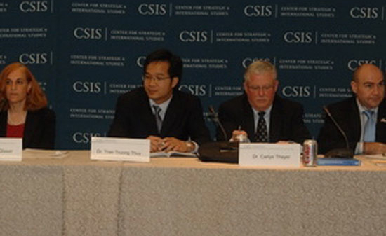 Bác bỏ lập trường của Trung Quốc về biển Đông