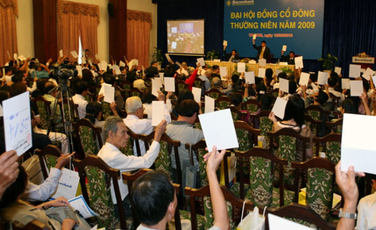 Ngân hàng “nóng” mùa đại hội cổ đông