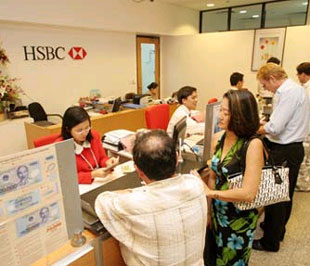 HSBC: USD còn mất giá so với VND