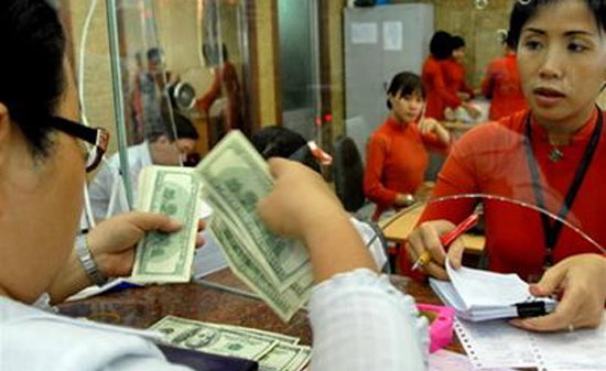 “Bước nhảy” tỷ giá đầu năm: Lợi thì có lợi…