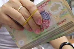 Vì sao ngân hàng “nháo nhào” vơ vốn?