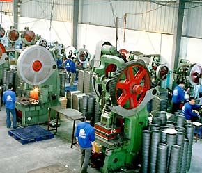 Tập đoàn kinh tế tư nhân đòi “giấy khai sinh”