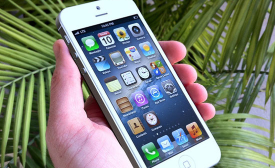 iPhone 5 mỏng dính và đụng đầu “bom tấn” Nokia?