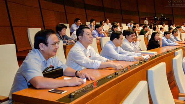 Phải cấm mang vũ khí đến công sở, bệnh viện