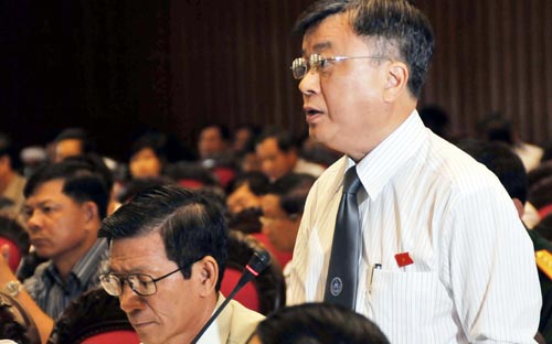 Luật sư là nghề “tay phải” hay “tay trái”?