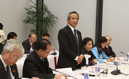 Thảo luận văn kiện Đại hội XI: Khẳng định vai trò của doanh nhân