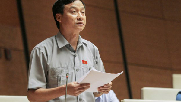 Luật có nên cho tố cáo qua e-mail, fax, điện thoại...?