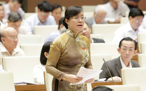 Khi nghị trường năm người mười ý