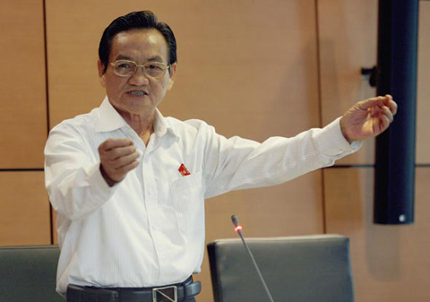 Chi ngân sách “mềm đến tùy tiện”