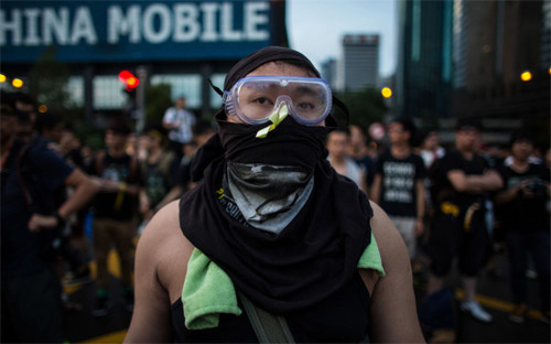 Biểu tình tại Hồng Kông đã lên tới 200.000 người