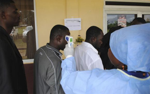 Một ngày, hơn 120 người chết vì Ebola tại Sierra Leone