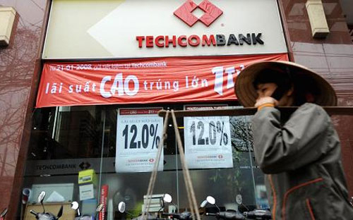 “Nợ xấu cao, sao chứng khoán Việt Nam vẫn tăng?”