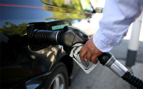 Giá dầu thế giới lên cao nhất từ đầu năm