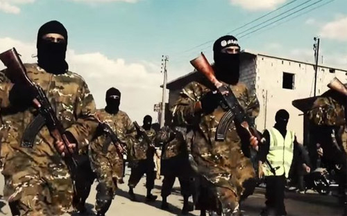 Thêm hàng loạt nhà máy lọc dầu của IS bị không kích