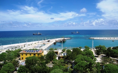 Luật hóa việc khuyến khích ngư dân ra biển làm ăn