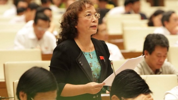 Trái chiều quan điểm tuổi cấp thẻ căn cước công dân