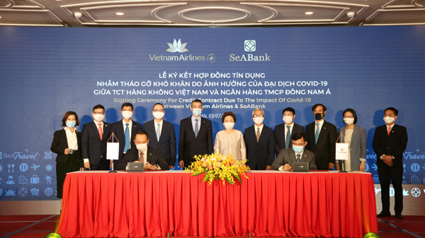 Vietnam Airlines nhận 2.000 tỷ đồng 