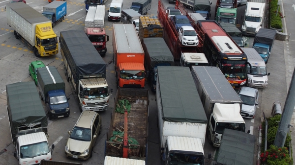 Nguy cơ đứt gãy, doanh nghiệp và người lao động bị kẹt cứng giữa các luồng xanh  