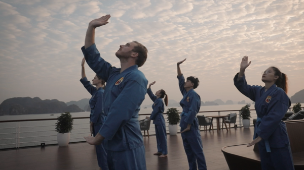 Chủ tịch HĐQT Lux Group: Mệt thì nghỉ, không bao giờ bỏ cuộc!