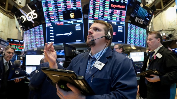 Ngóng tin Fed và Evergrande, chứng khoán Mỹ phục hồi bất thành