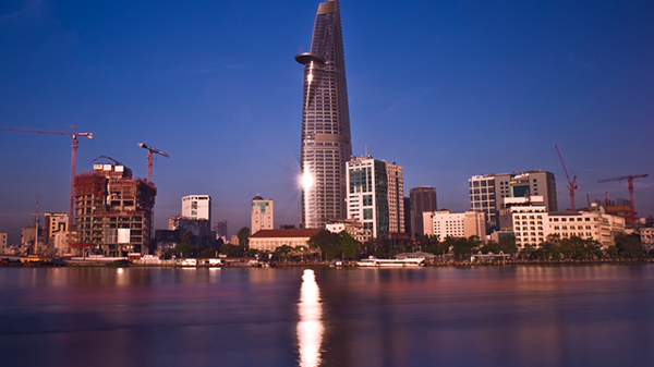 Kinh tế TP.HCM năm 2021: Bức tranh toàn cảnh giữa mùa Covid-19