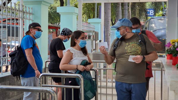 Quá nhiều thủ tục xét nghiệm Covid-19, doanh nghiệp du lịch lo Việt Nam trở nên kém hấp dẫn