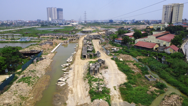 Mừng lo bức tranh giải ngân vốn đầu tư công ba tháng đầu năm