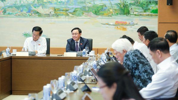 Trao cơ chế đặc thù cho 5 dự án giao thông trọng điểm, Chủ tịch Quốc hội lưu ý phải cá thể hóa trách nhiệm