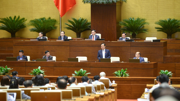 Chất vấn tại Quốc hội: Ùn tắc nông sản, được mùa mất giá lại