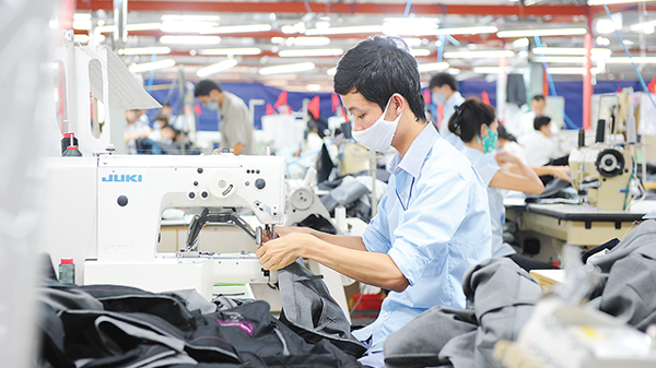 Nhà đầu tư ngoại “rót” gần 16,8 tỷ USD đầu tư vào Việt Nam trong 8 tháng