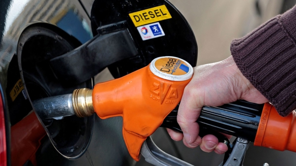 Đang tính chuyện “cai” năng lượng Nga, châu Âu tăng mạnh nhập khẩu diesel Nga