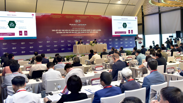 Giúp doanh nghiệp vượt “cú sốc”, nhiều chính sách tốt nhưng bất cập khi thực thi