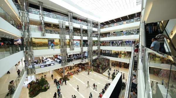 Doanh nghiệp mở đường “thoát hiểm”: Tận dụng sức mua tại “sân nhà”