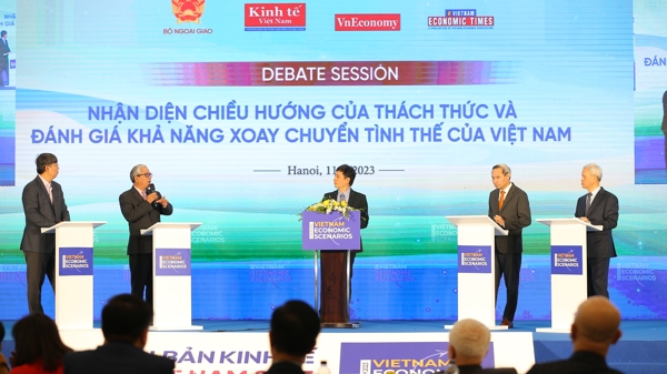 Những hình ảnh và phát ngôn ấn tượng tại Kịch bản Kinh tế Việt Nam 2023 lần thứ 15