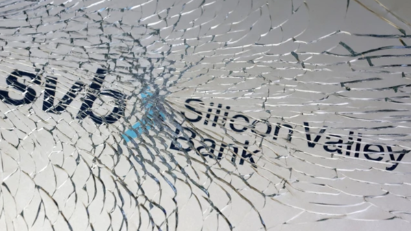 Khả năng cao sẽ có thêm 1-2 ngân hàng trong Top 25 của Mỹ sụp đổ như SVB?