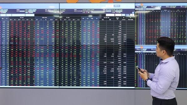 Sự kiện SVB sụp đổ tạo điều kiện thu hút dòng tiền vào thị trường chứng khoán Việt Nam?