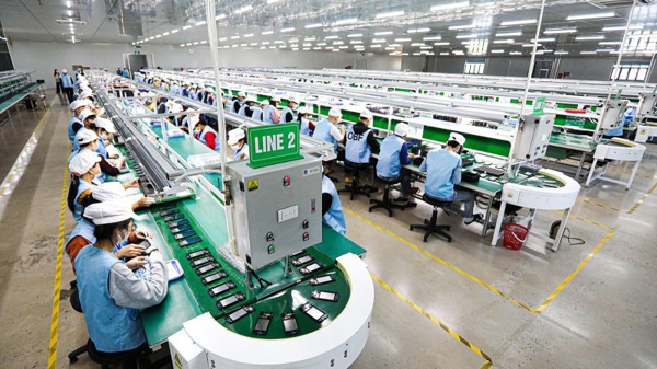 Doanh nghiệp điện tử Việt đang ở cuối “đồ thị nụ cười”