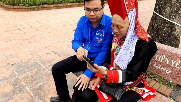 Giảm nghèo thông tin cho đồng bào dân tộc thiểu số