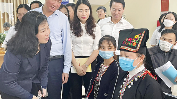 Ngành y tế khơi thông nguồn lực, tạo nền tảng phát triển