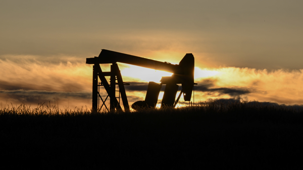 Giá vàng, giá dầu đồng loạt tăng sau tin Israel có thể đã tấn công đáp trả Iran