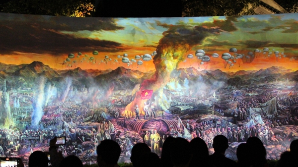 Tái hiện sống động Chiến dịch Điện Biên Phủ qua công nghệ tranh 3D Mapping tại Hà Nội