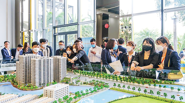 Giá nhà vẫn “nóng ran”