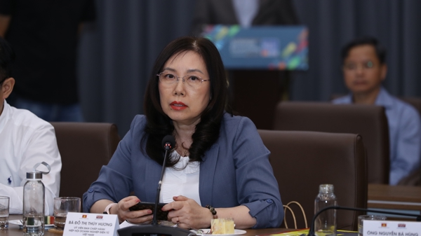 Vị thế trong chuỗi cung ứng xuất khẩu của doanh nghiệp điện tử Việt Nam vẫn nhỏ bé và thấp kém