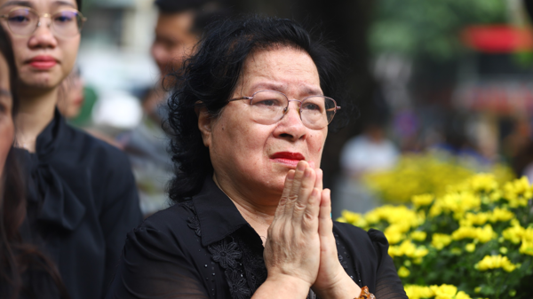 [Phóng sự ảnh]: Người dân thủ đô xúc động tiễn biệt Tổng Bí thư Nguyễn Phú Trọng