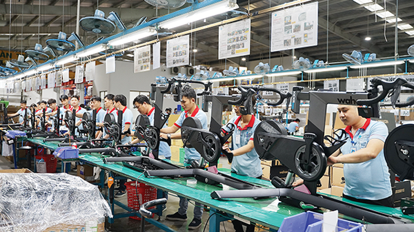 Doanh nghiệp “mỏi mắt ” tìm lao động đã qua đào tạo