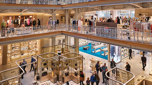 Sản phẩm xa xỉ “độc chiếm” bán lẻ truyền thống