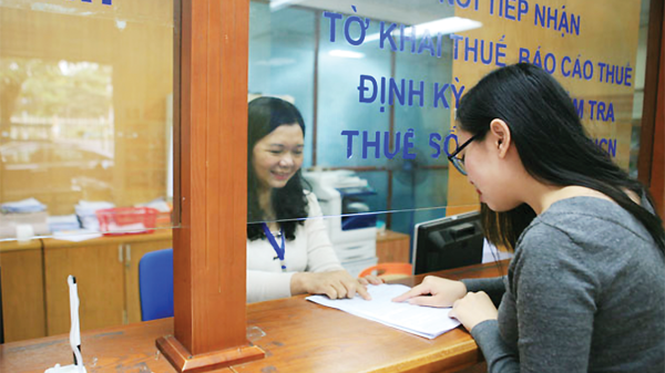 Nỗ lực khai thác “mỏ vàng” thuế thương mại điện tử